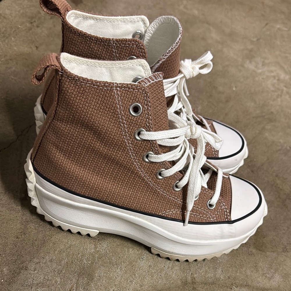 Converse Run Star Hike 'Tonal Marble - Rose Taupe' in size 7